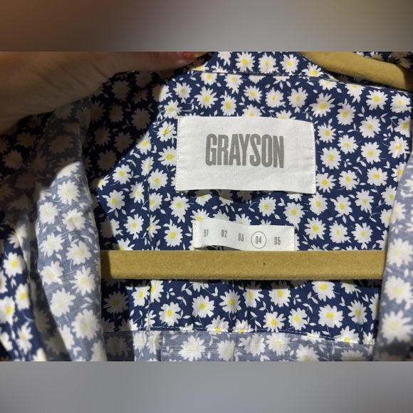💙Grayson Blue and White Long Sleeve Button Up - Picture 3 of 3